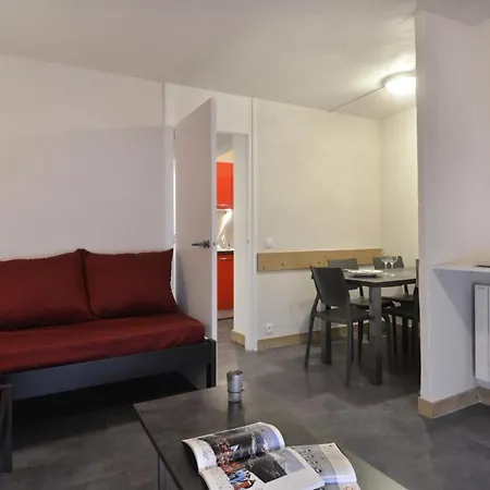 Saint Jacques A - 2 Pieces Pour 5 Personnes 78 Macot-la-Plagne